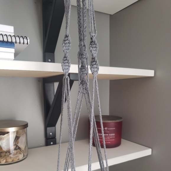Macrame Plant Hanger - Picture 3 of 4